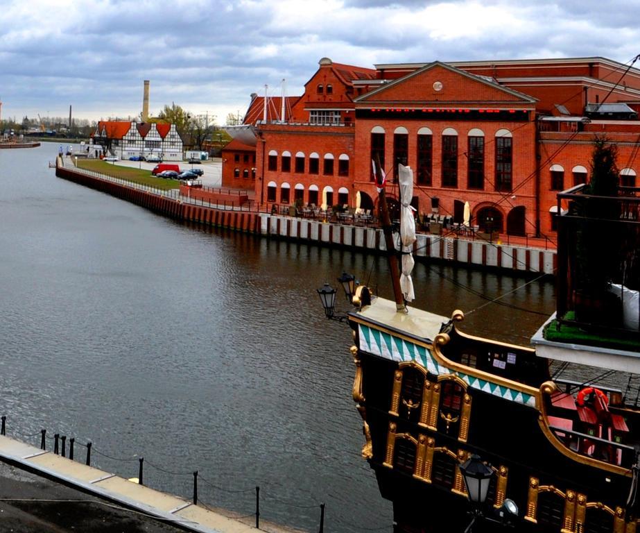 Gdansk Old Town River View エクステリア 写真